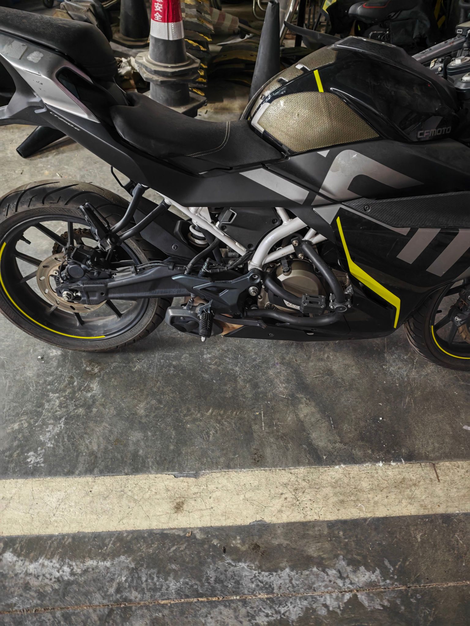春风 250SR