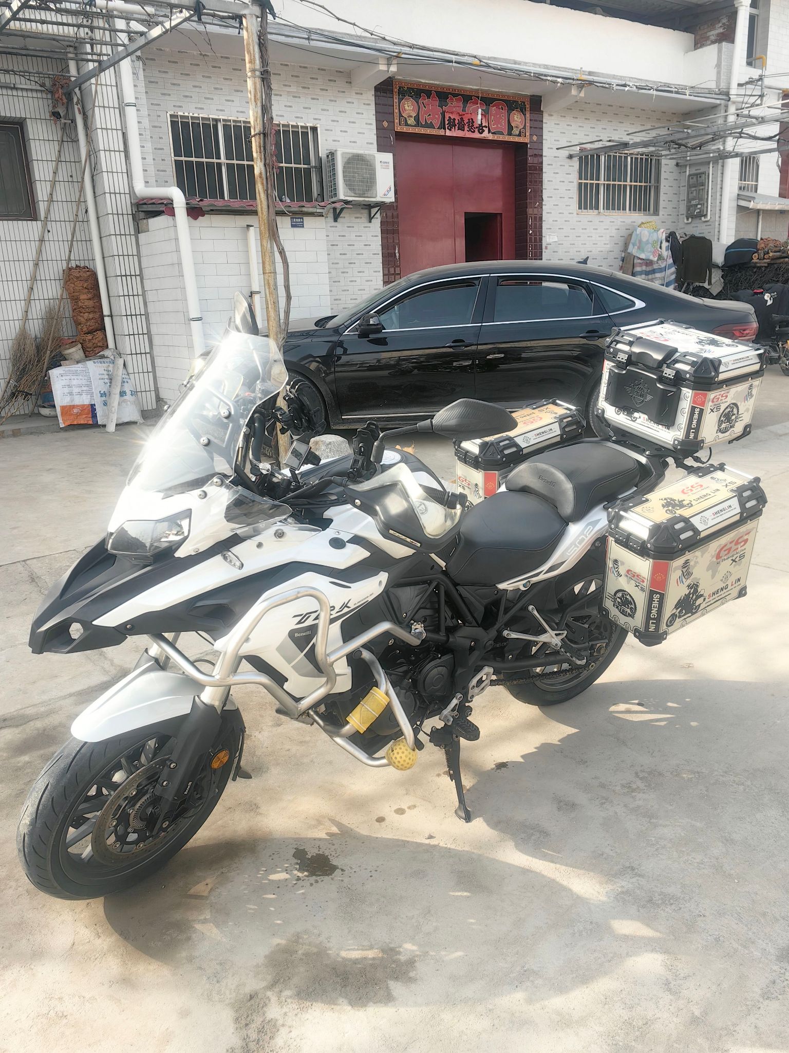 贝纳利 金鹏 TRK502