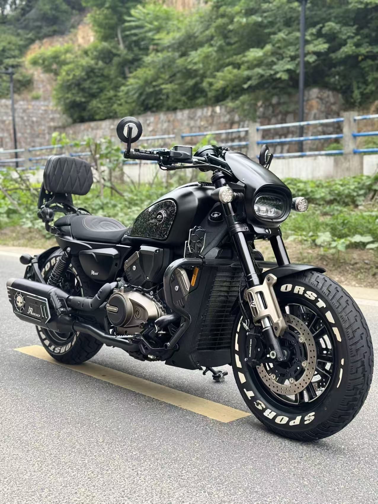 QJMOTOR 闪600
