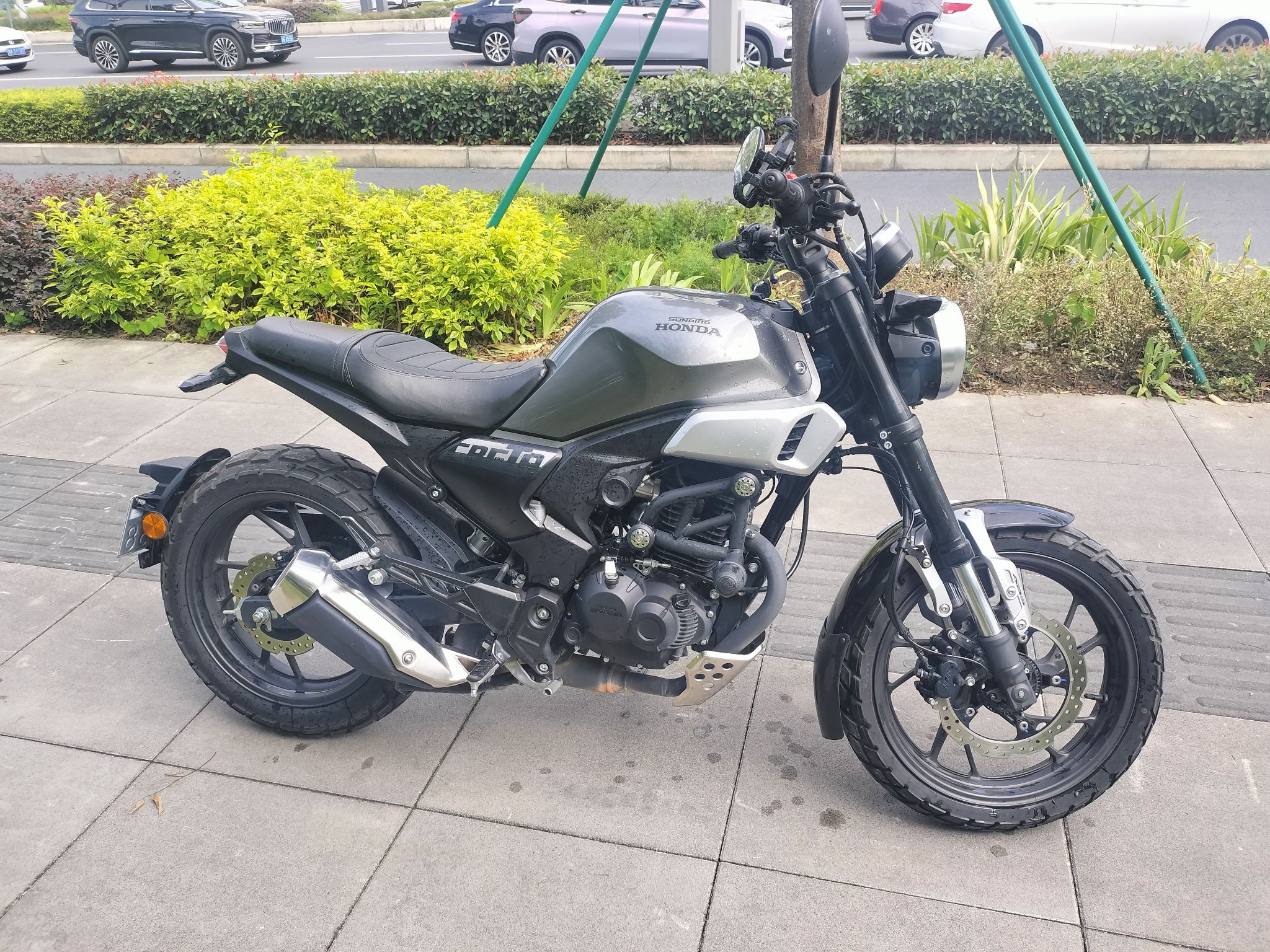新大洲本田 CBF190TR