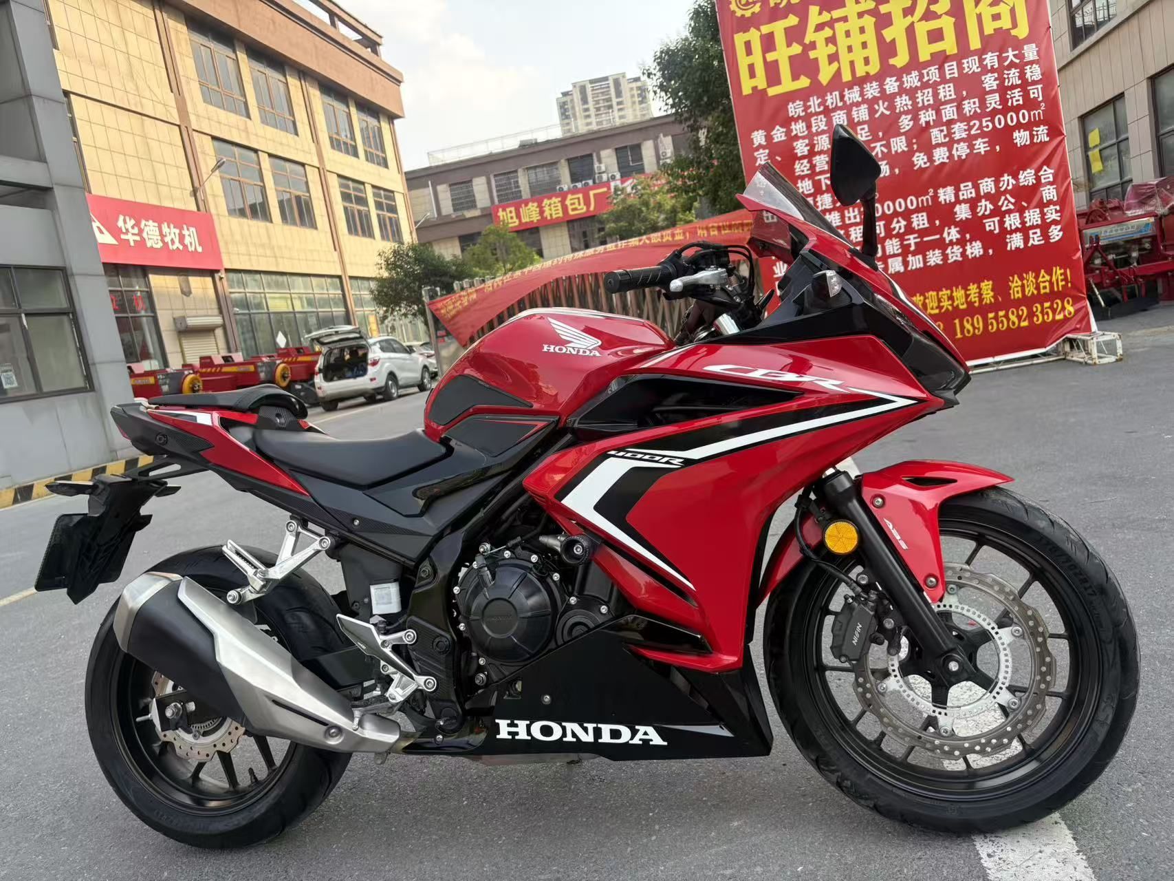 本田WING CBR400R