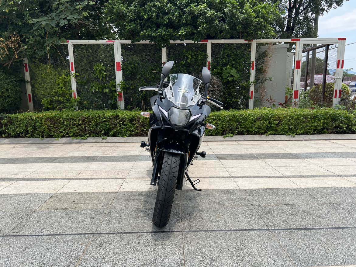 豪爵铃木 GSX250R