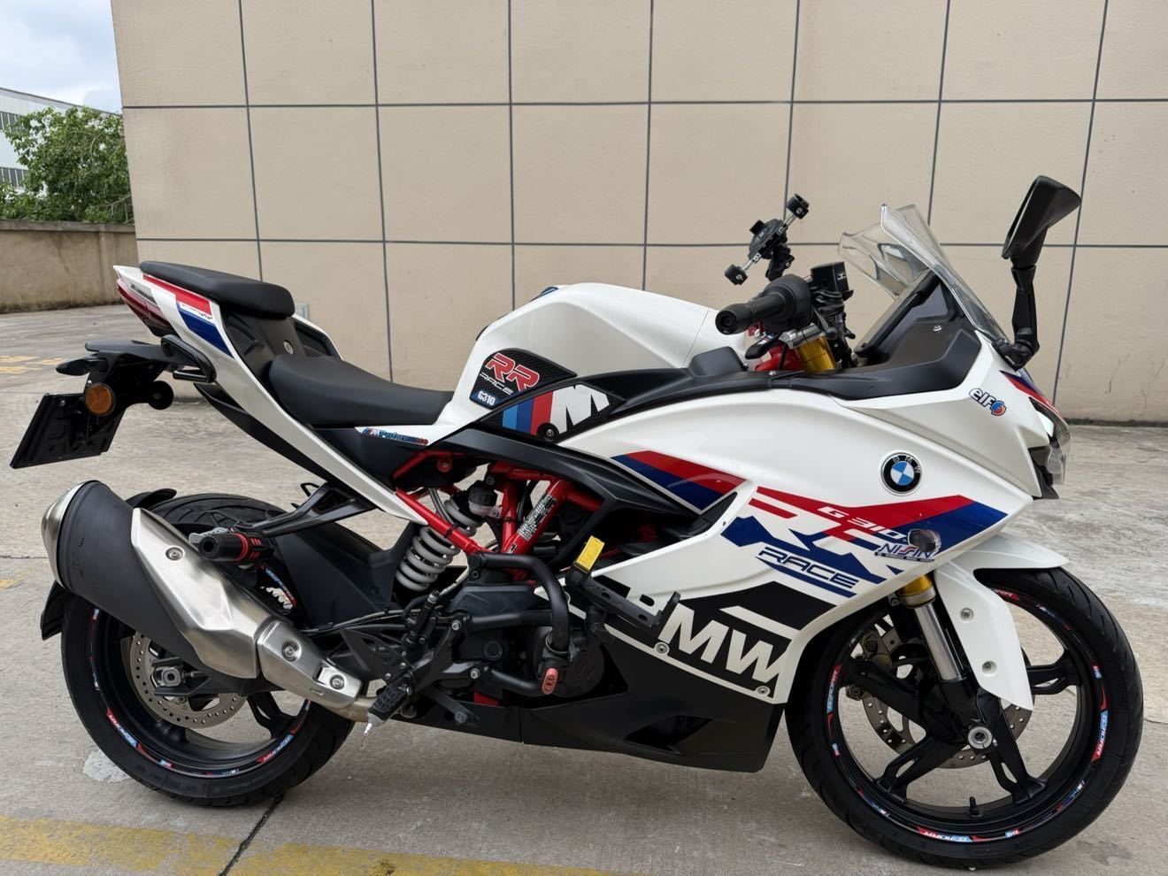 宝马 G 310 RR