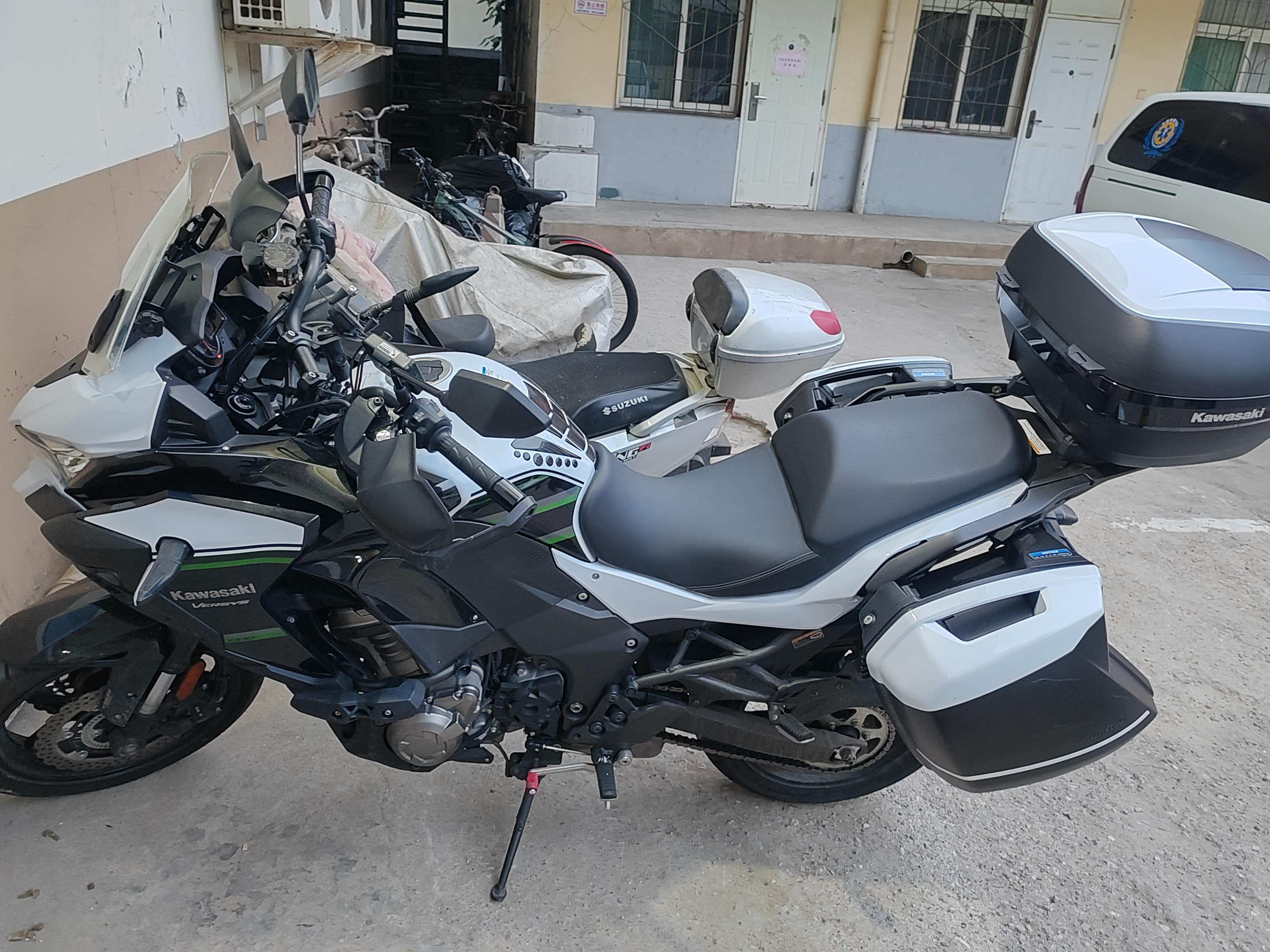 川崎 Versys 1100