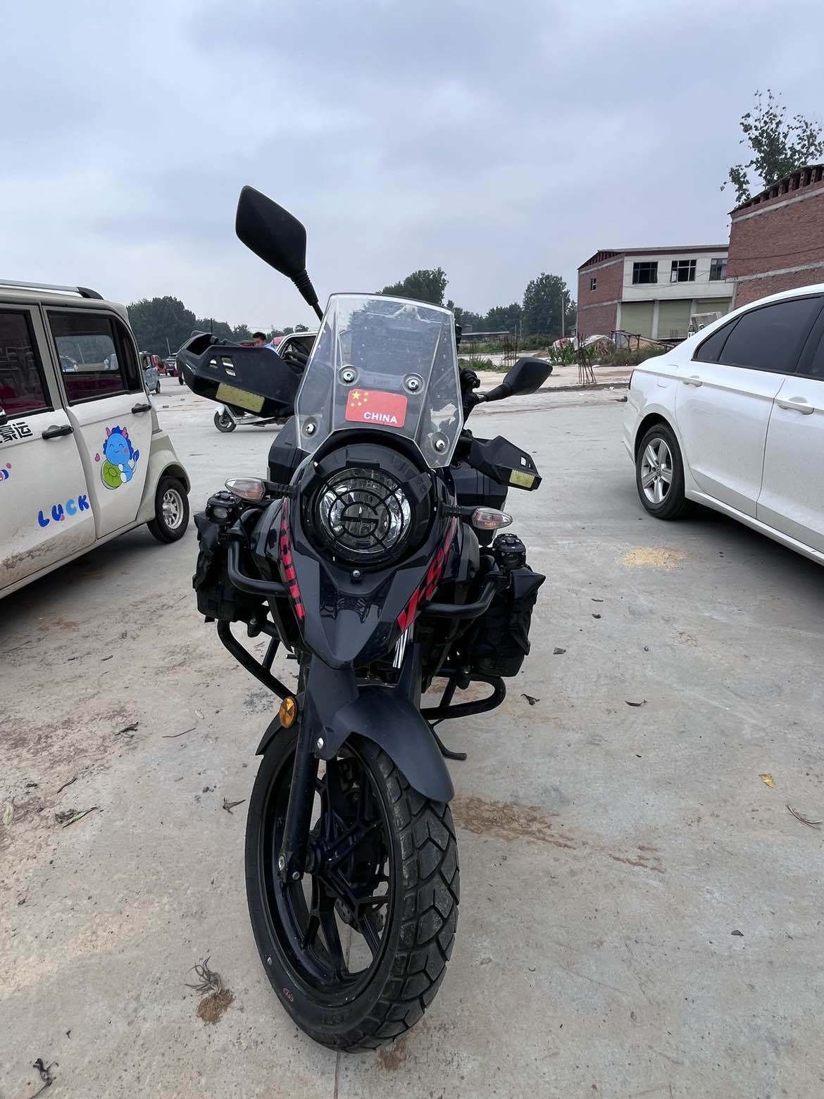 豪爵铃木 DL250
