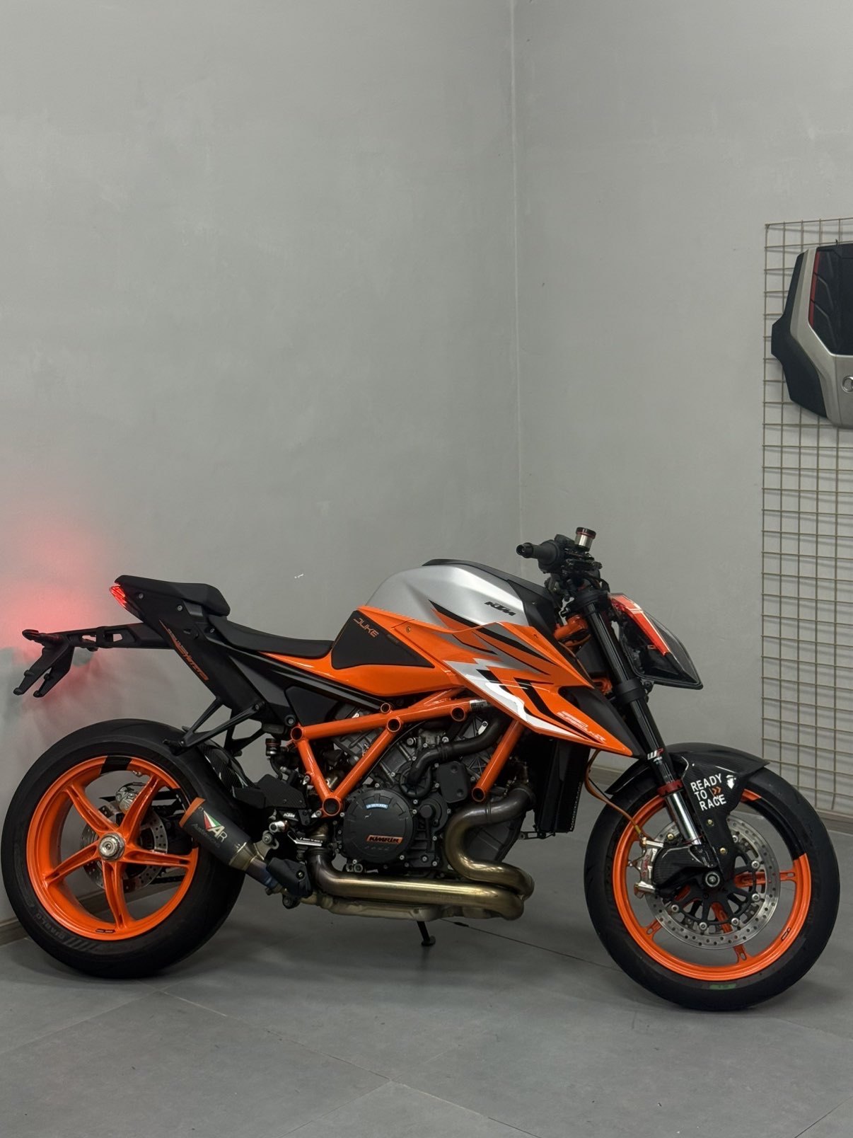 KTMR2R 1290 Super Duke