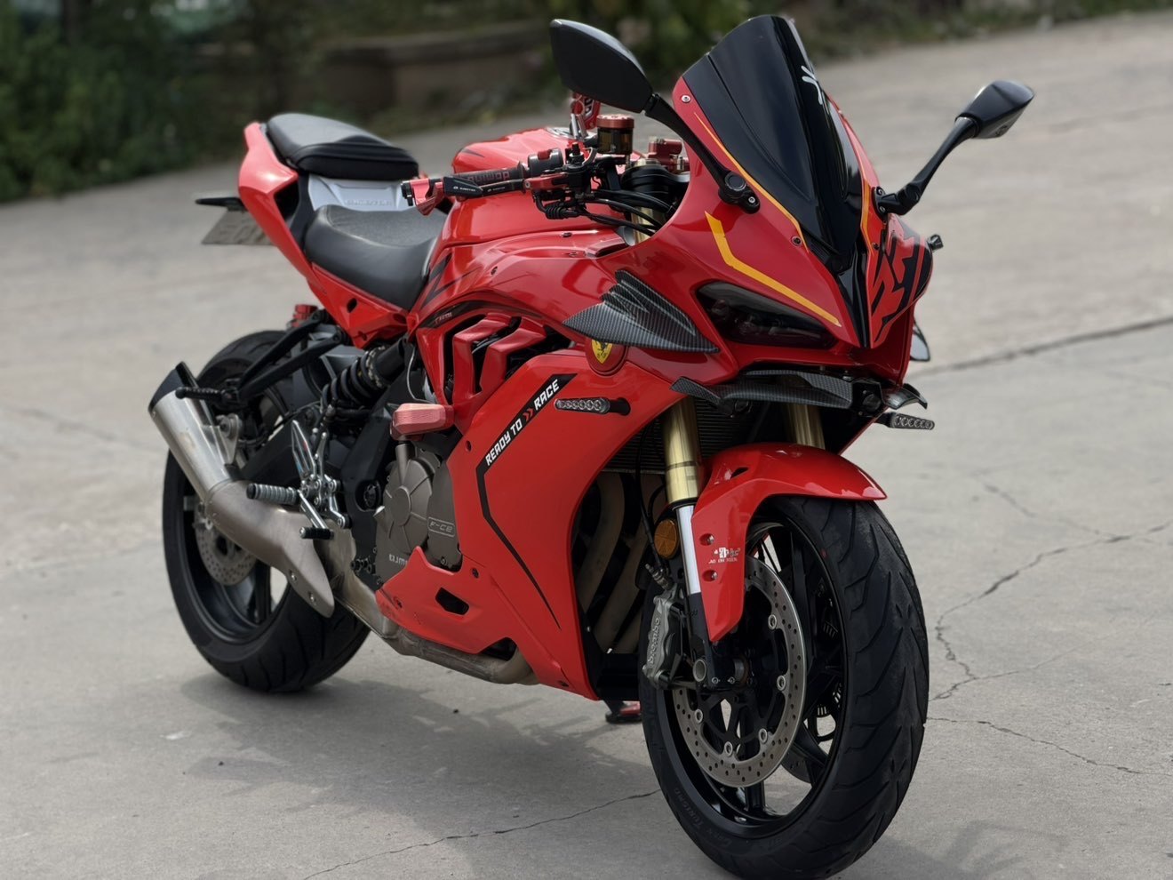 QJMOTOR 赛600
