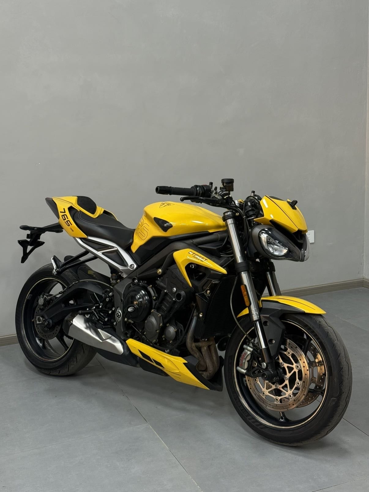 凯旋 Street Triple 765