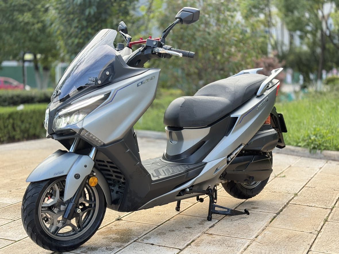 光阳 赛艇 CT250