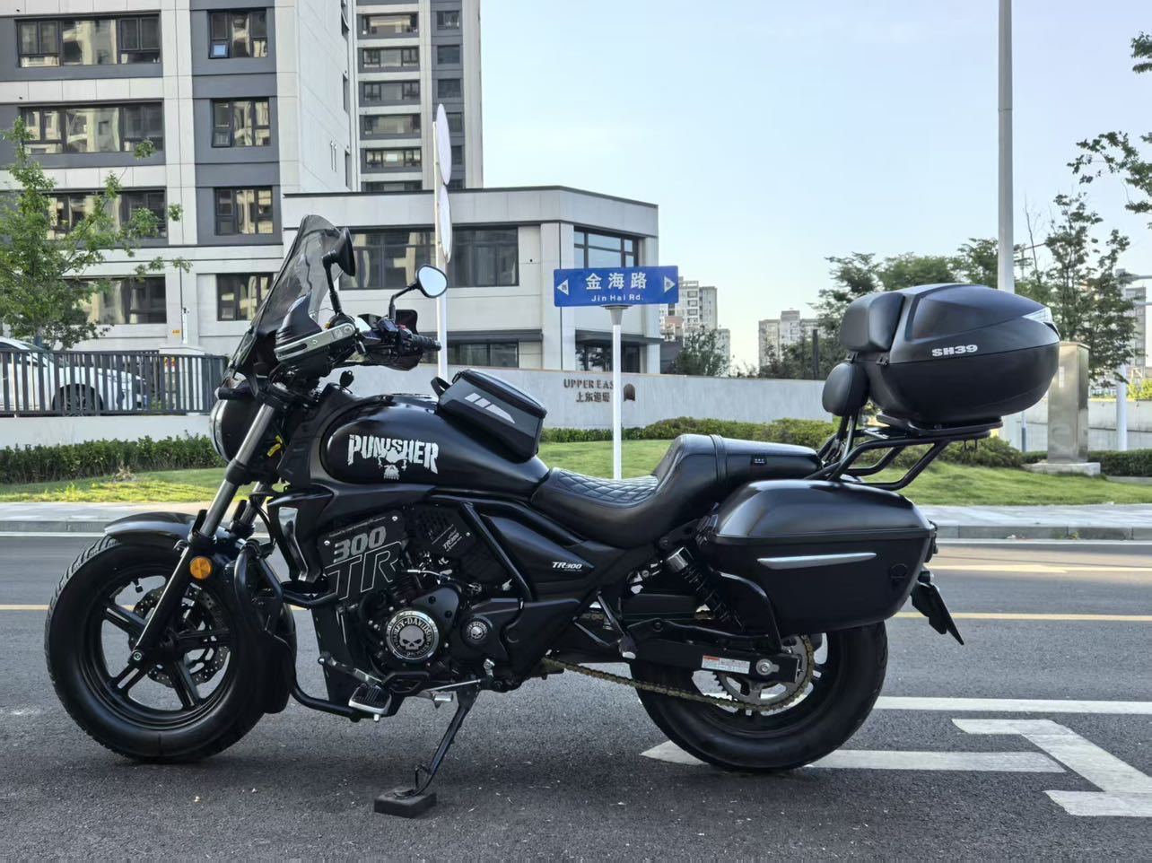 豪爵 TR300