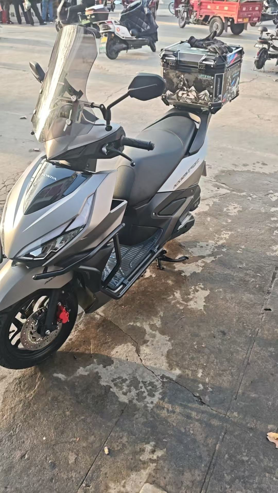 新大洲本田 NS125RX