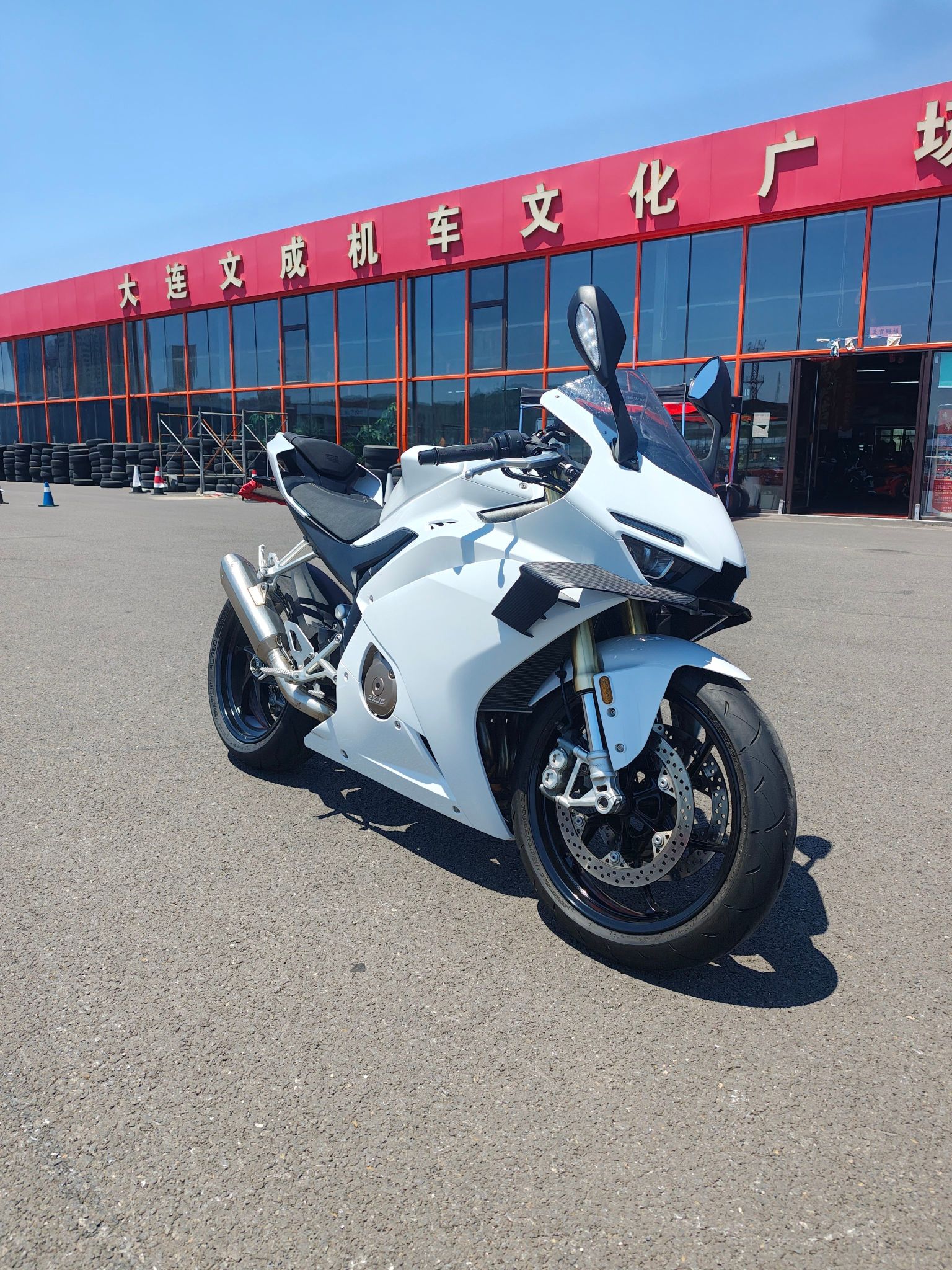 张雪机车 500RR