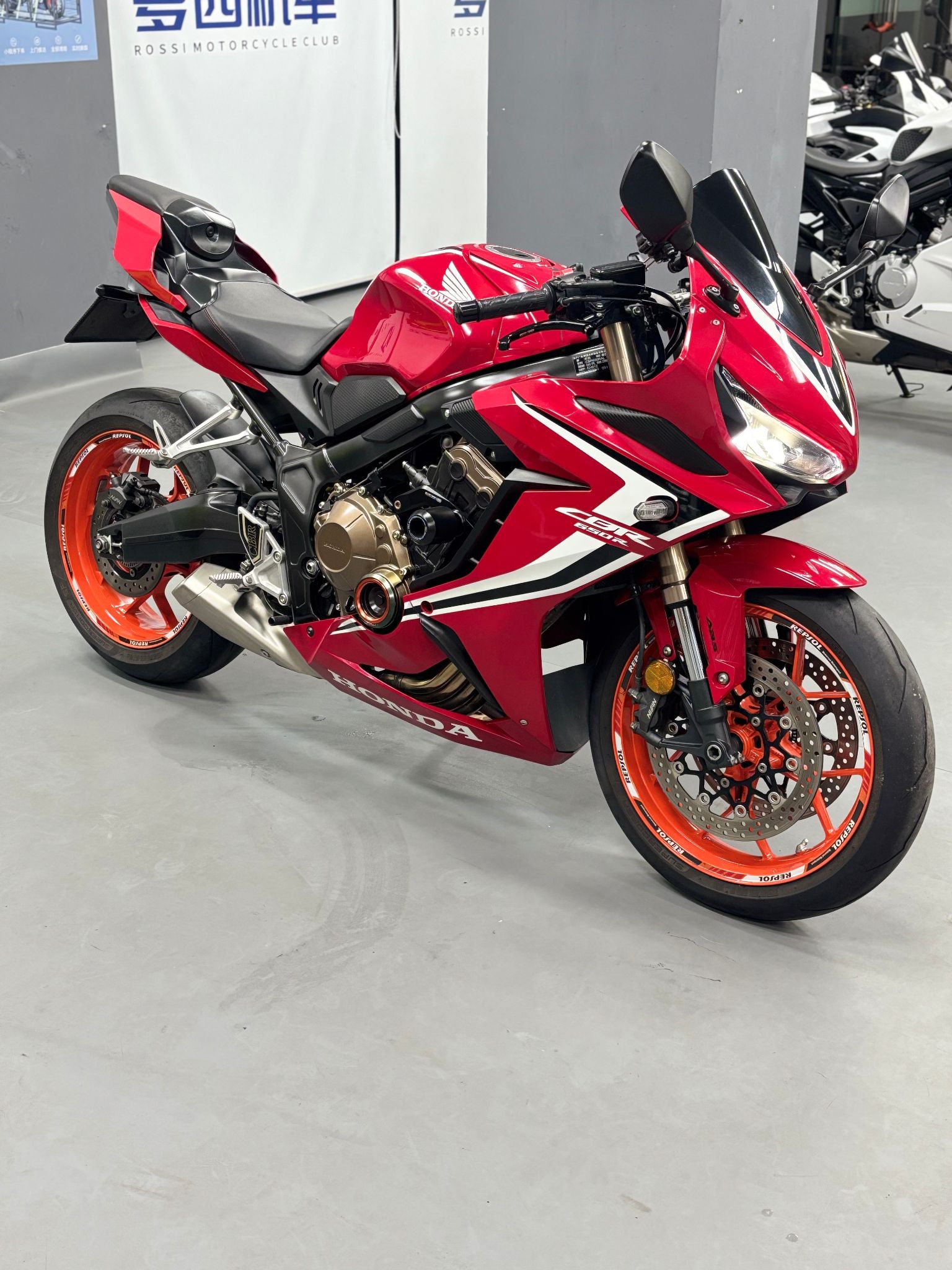 本田DREAMWING CBR650R