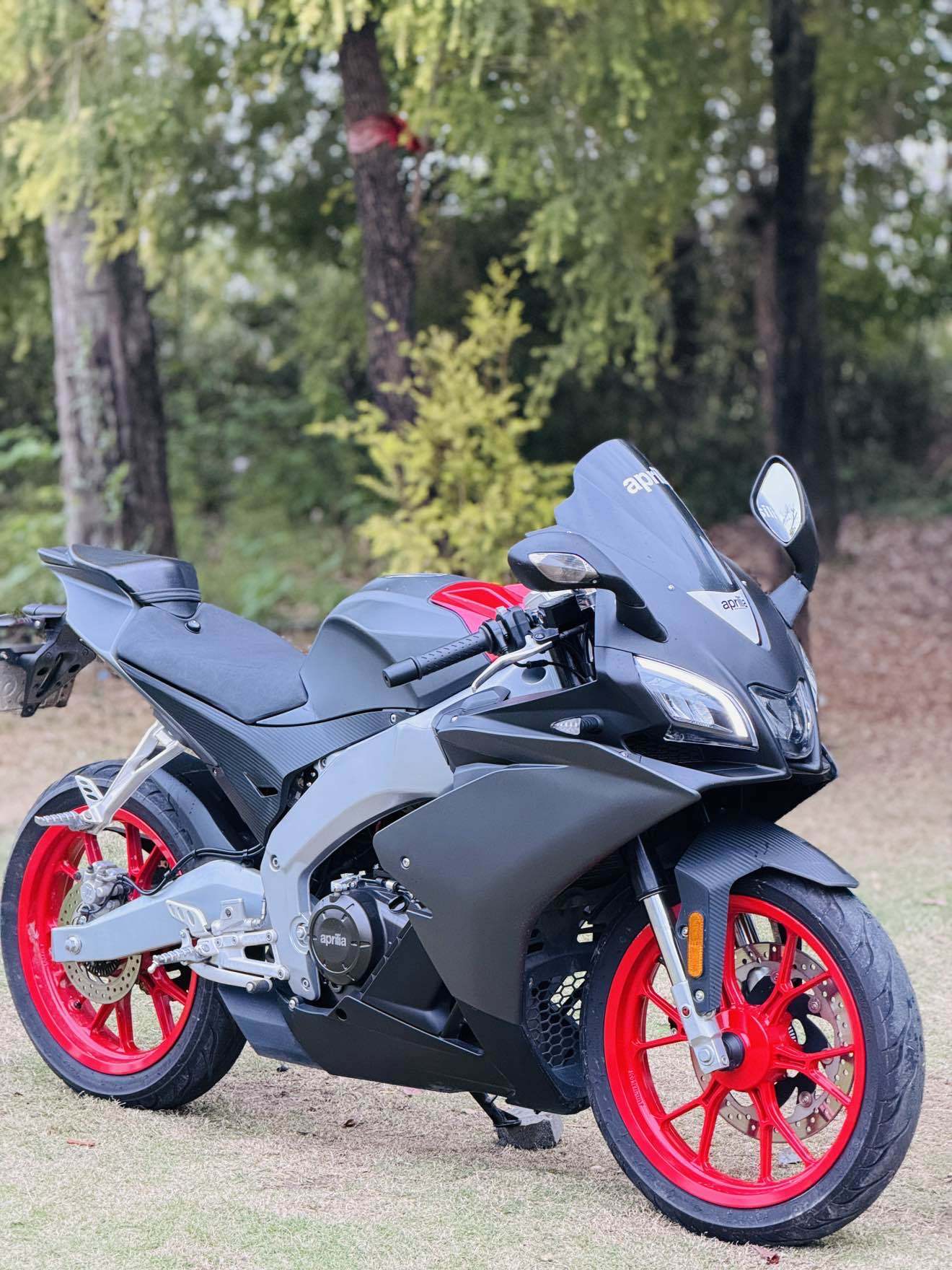 宗申阿普利亚 GPR250R