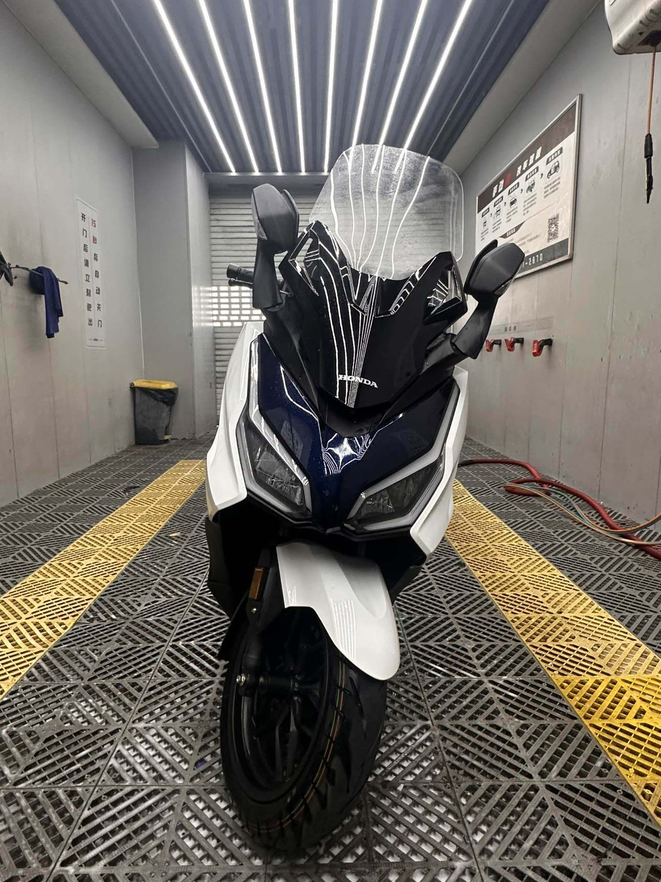 本田WING NSS350