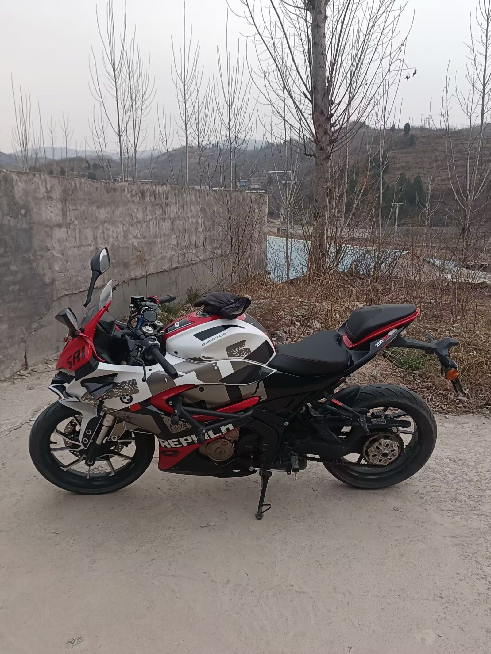 QJMOTOR 赛250