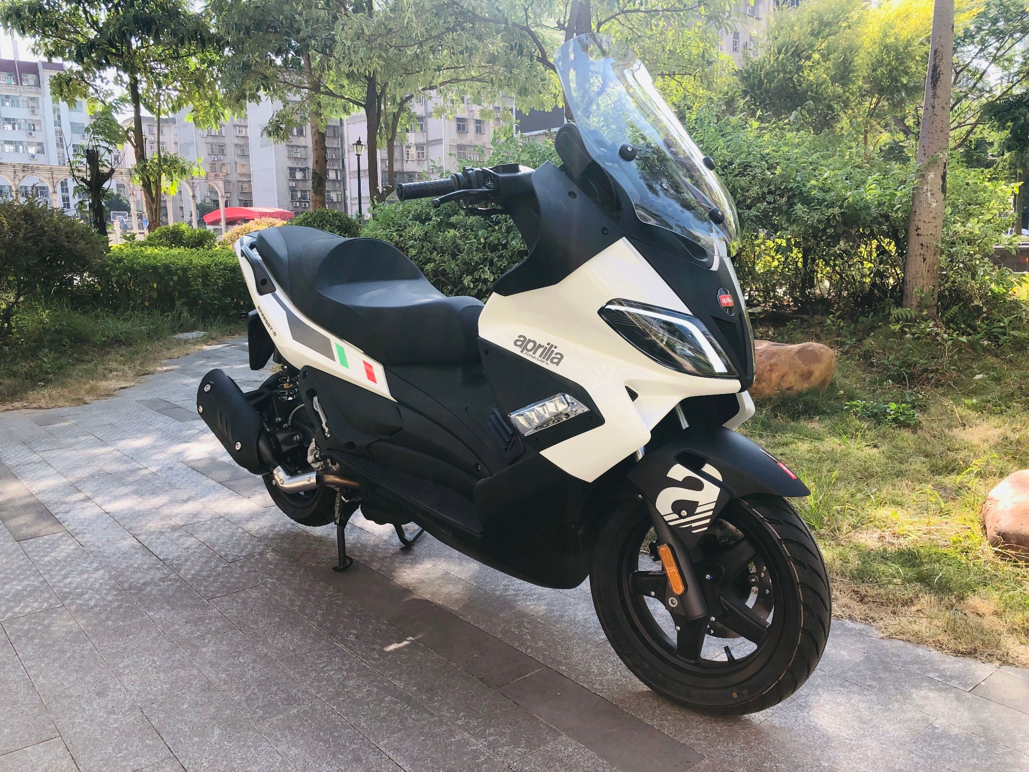 宗申阿普利亚 SR Max 250