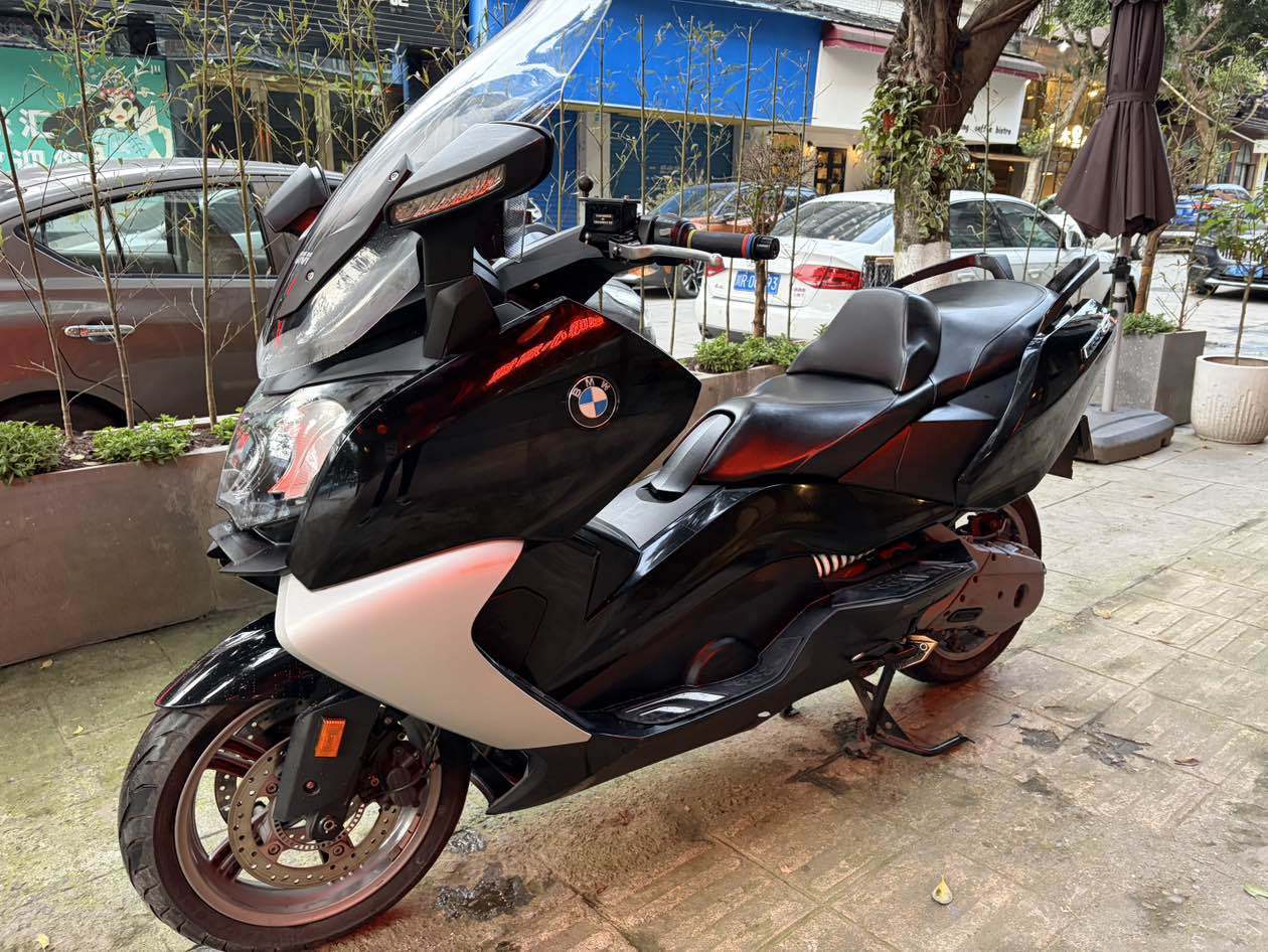 宝马 C 650GT