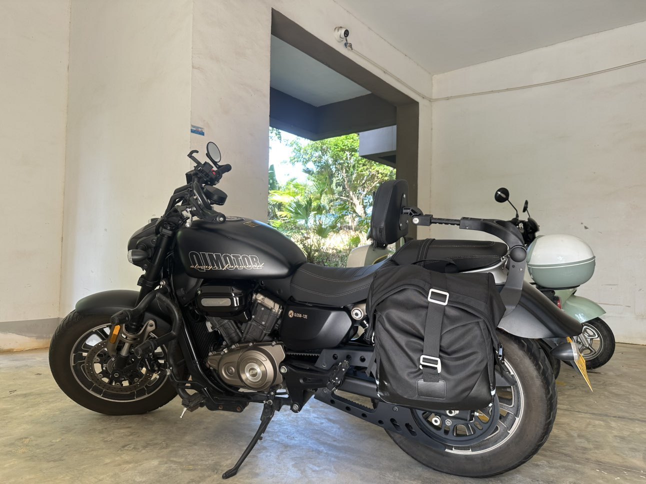 QJMOTOR 闪350