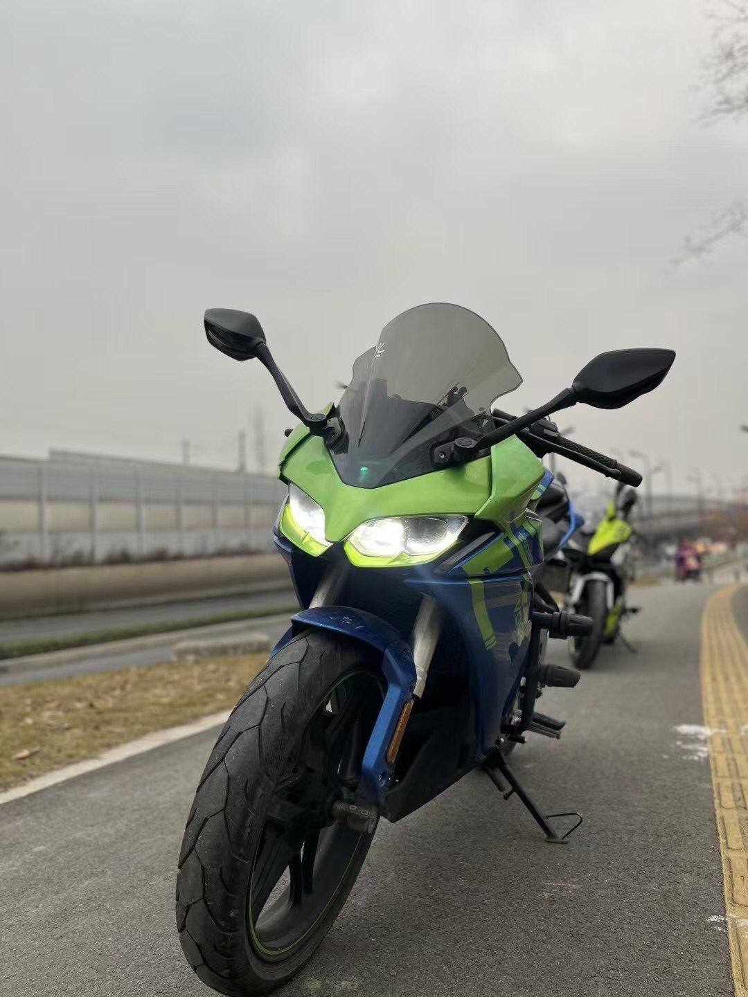 无极 250RR