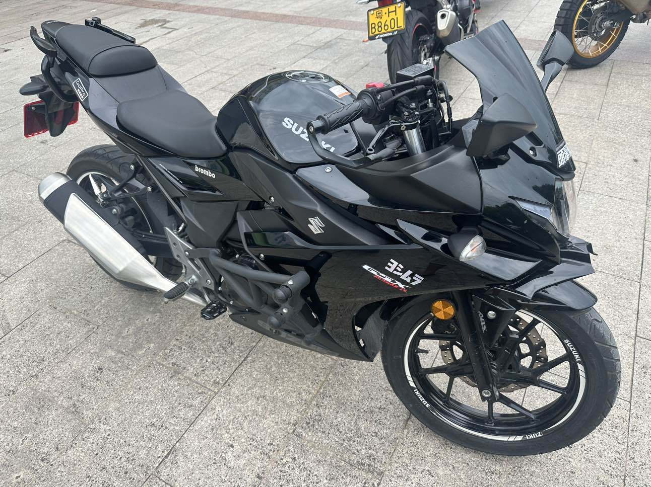 豪爵铃木 GSX250R