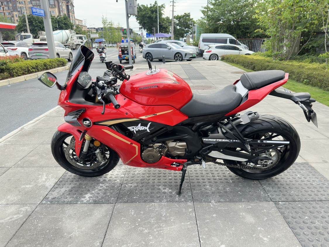 QJMOTOR 赛600