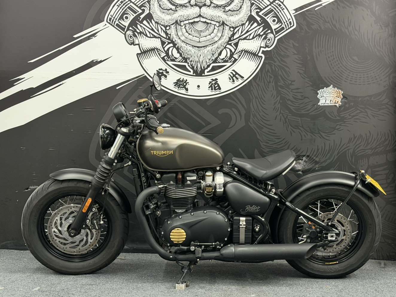 凯旋 Bonneville Bobber