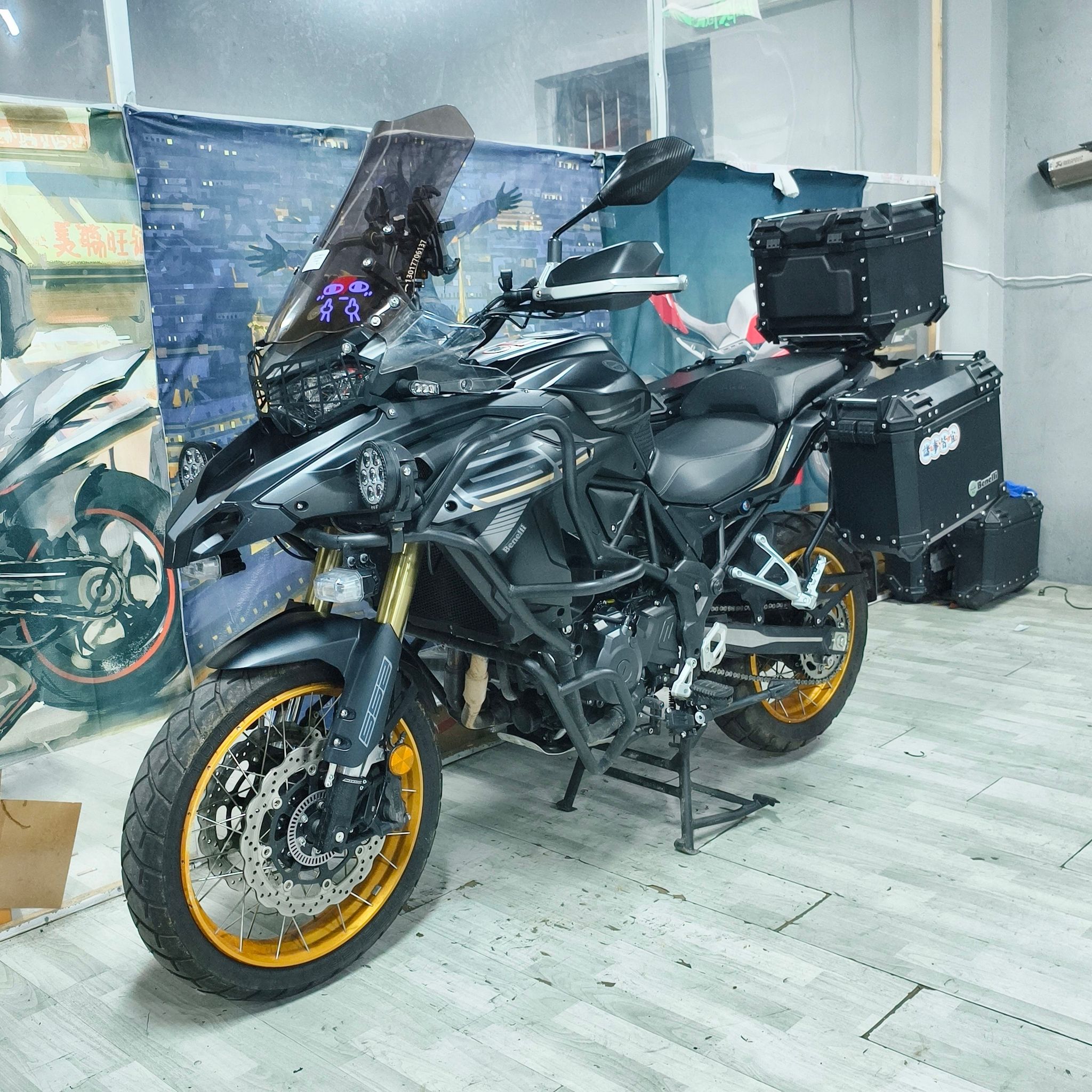 贝纳利 TRK552