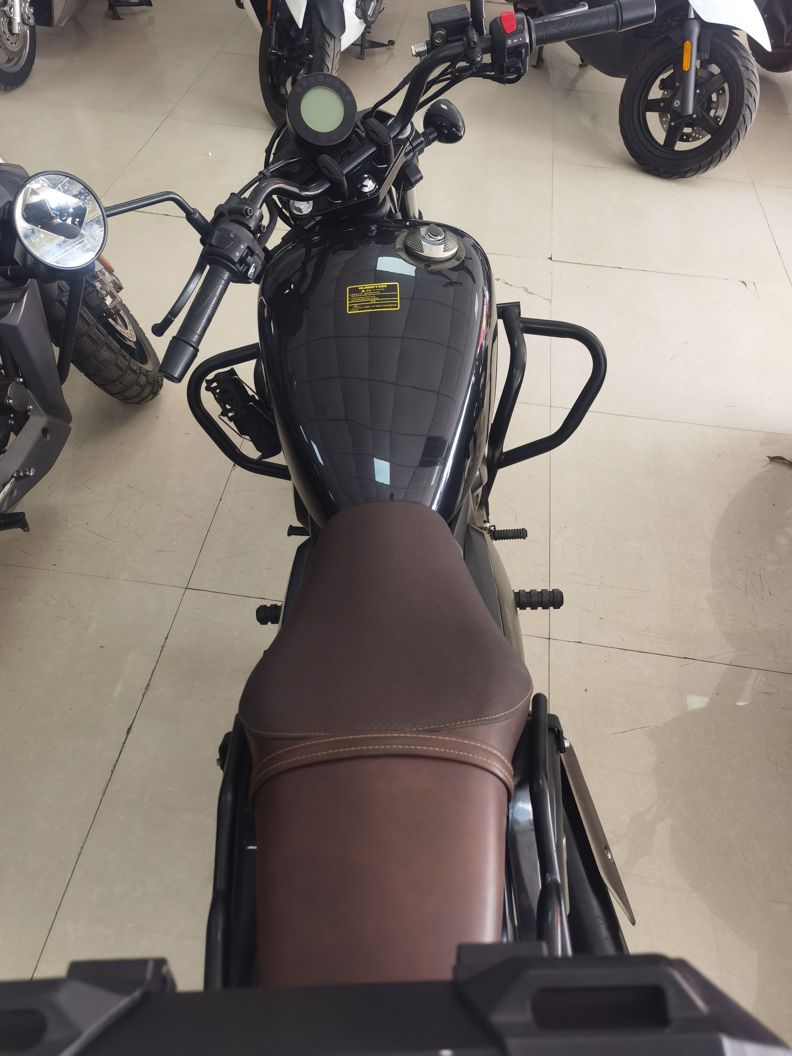 QJMOTOR 闪150