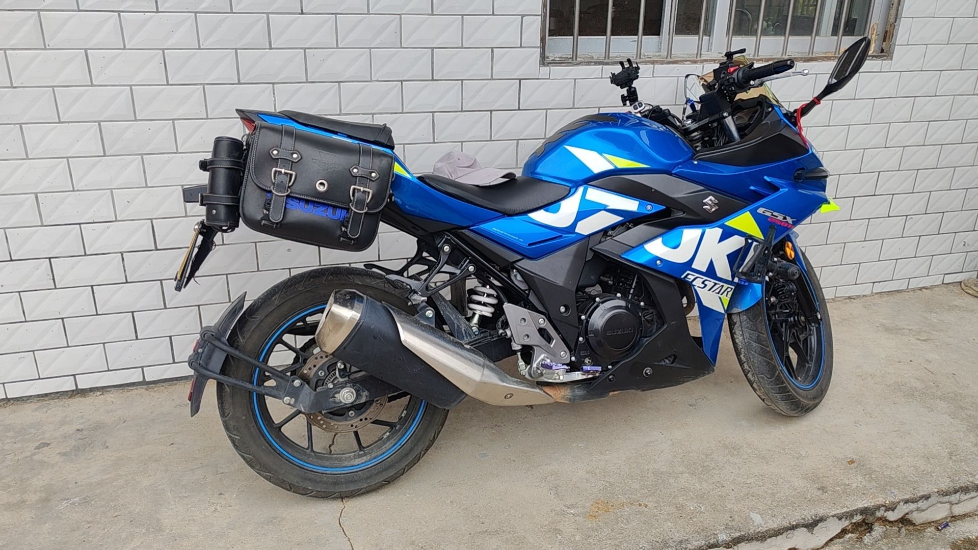 豪爵铃木 GSX250R