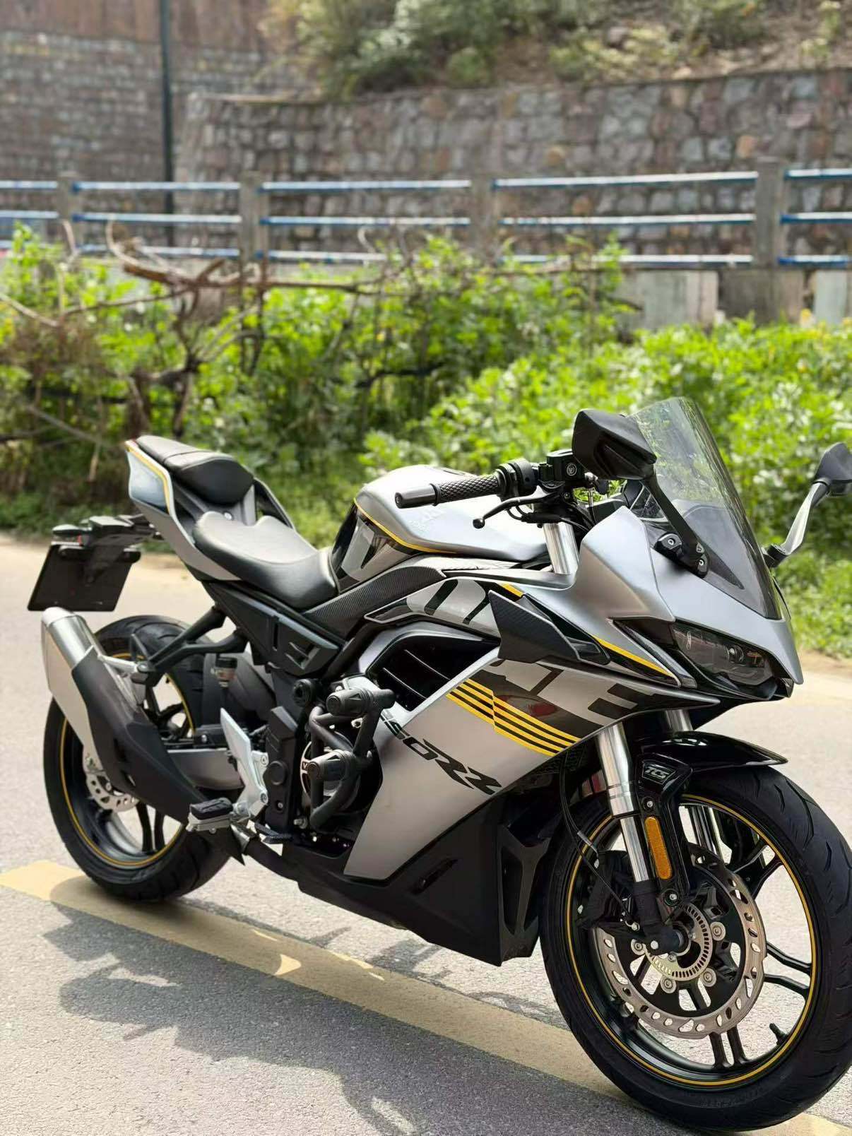 无极 250RR