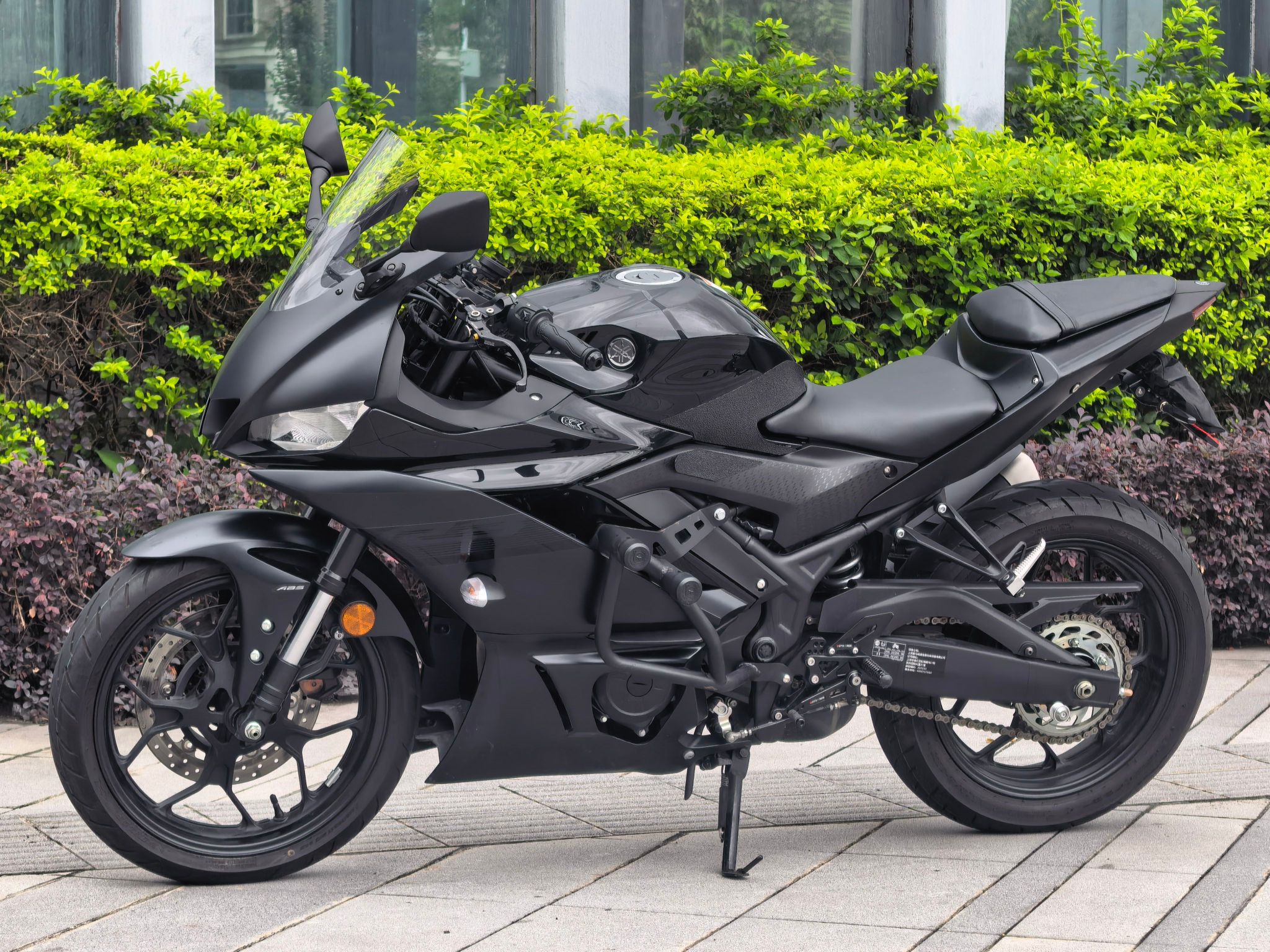 雅马哈 YZF-R3