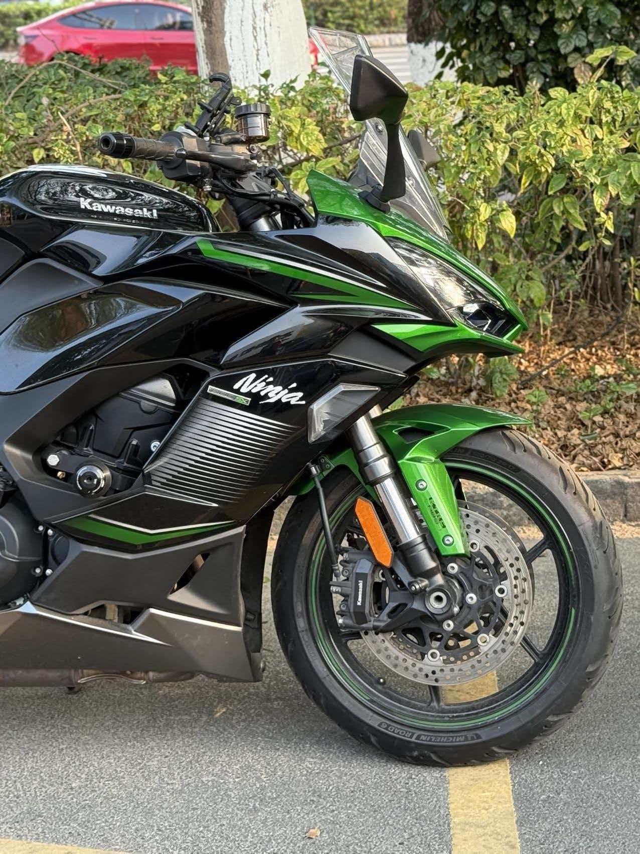 川崎 Ninja 1000SX