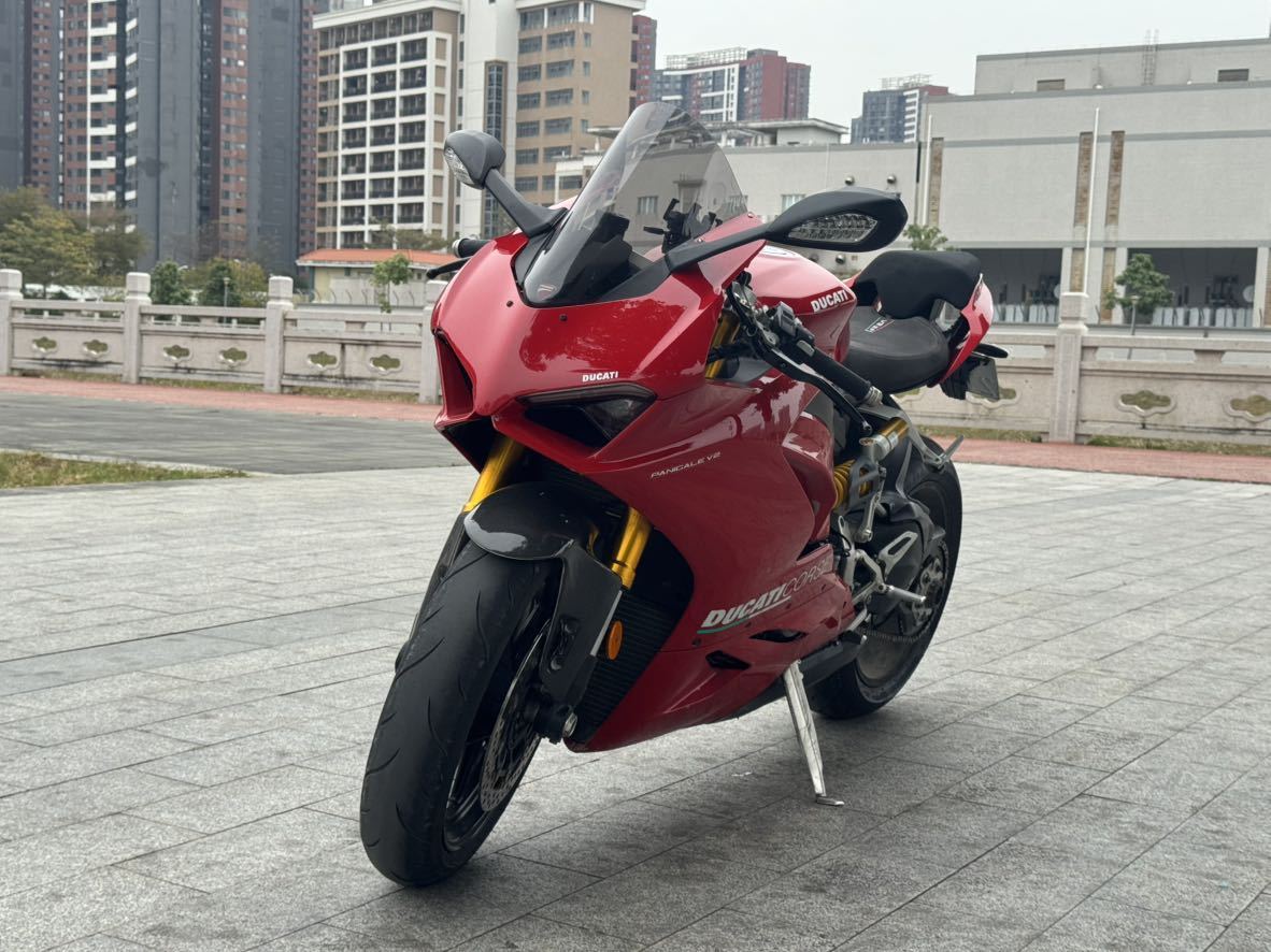 杜卡迪 Panigale V2