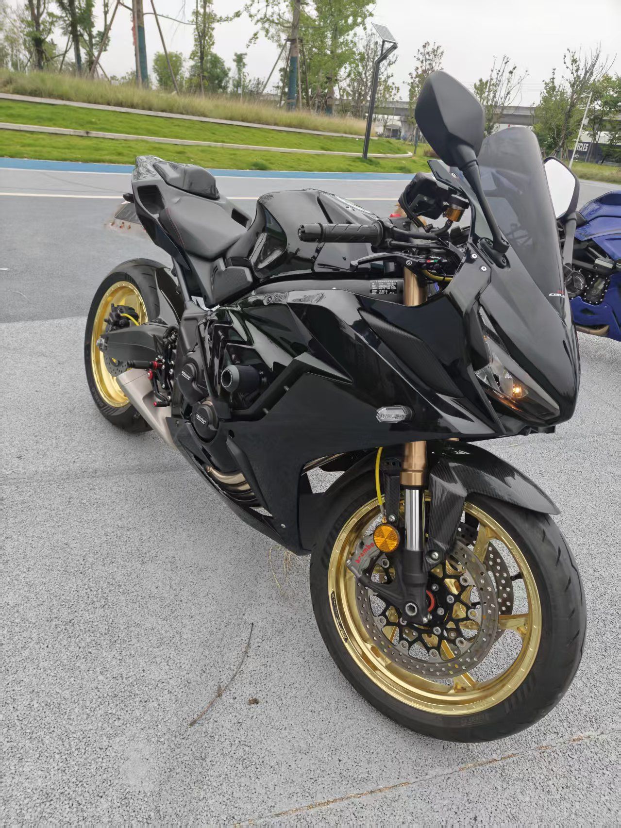 本田DREAMWING CBR650R