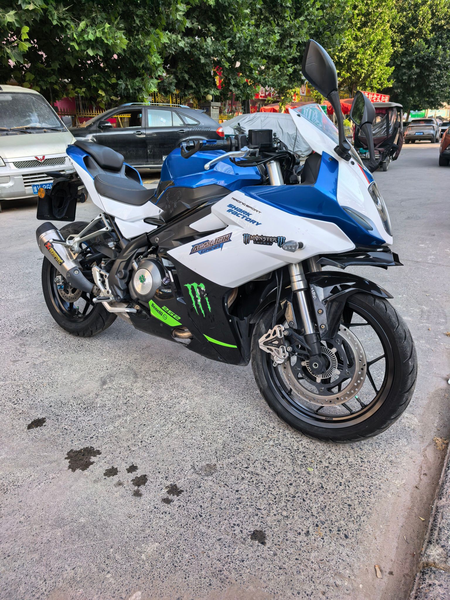 贝纳利 龙卷风 Tornado 252R