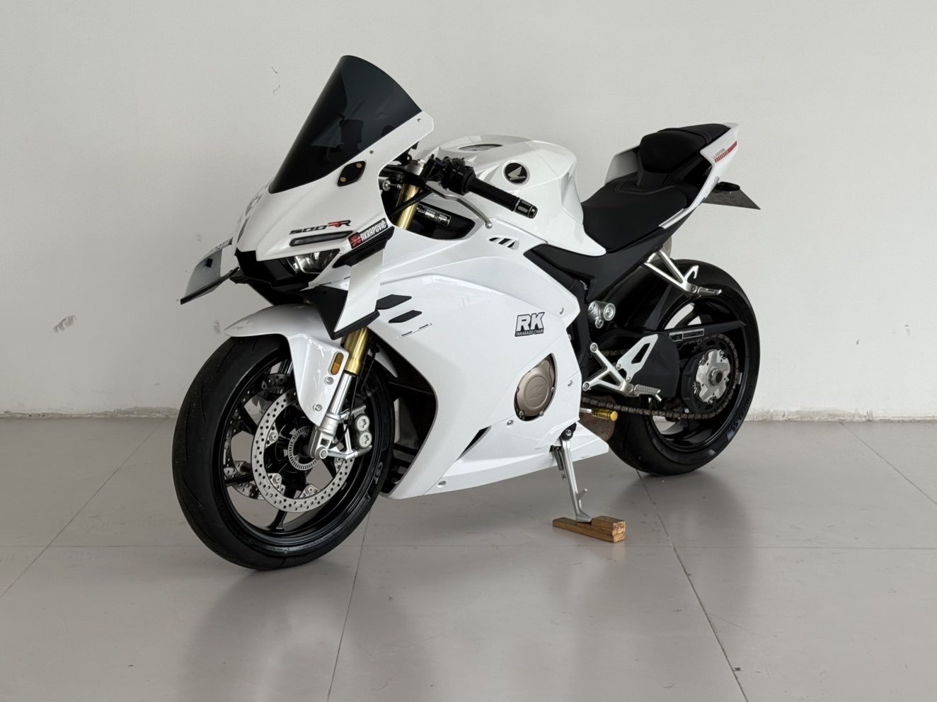 张雪机车 500RR