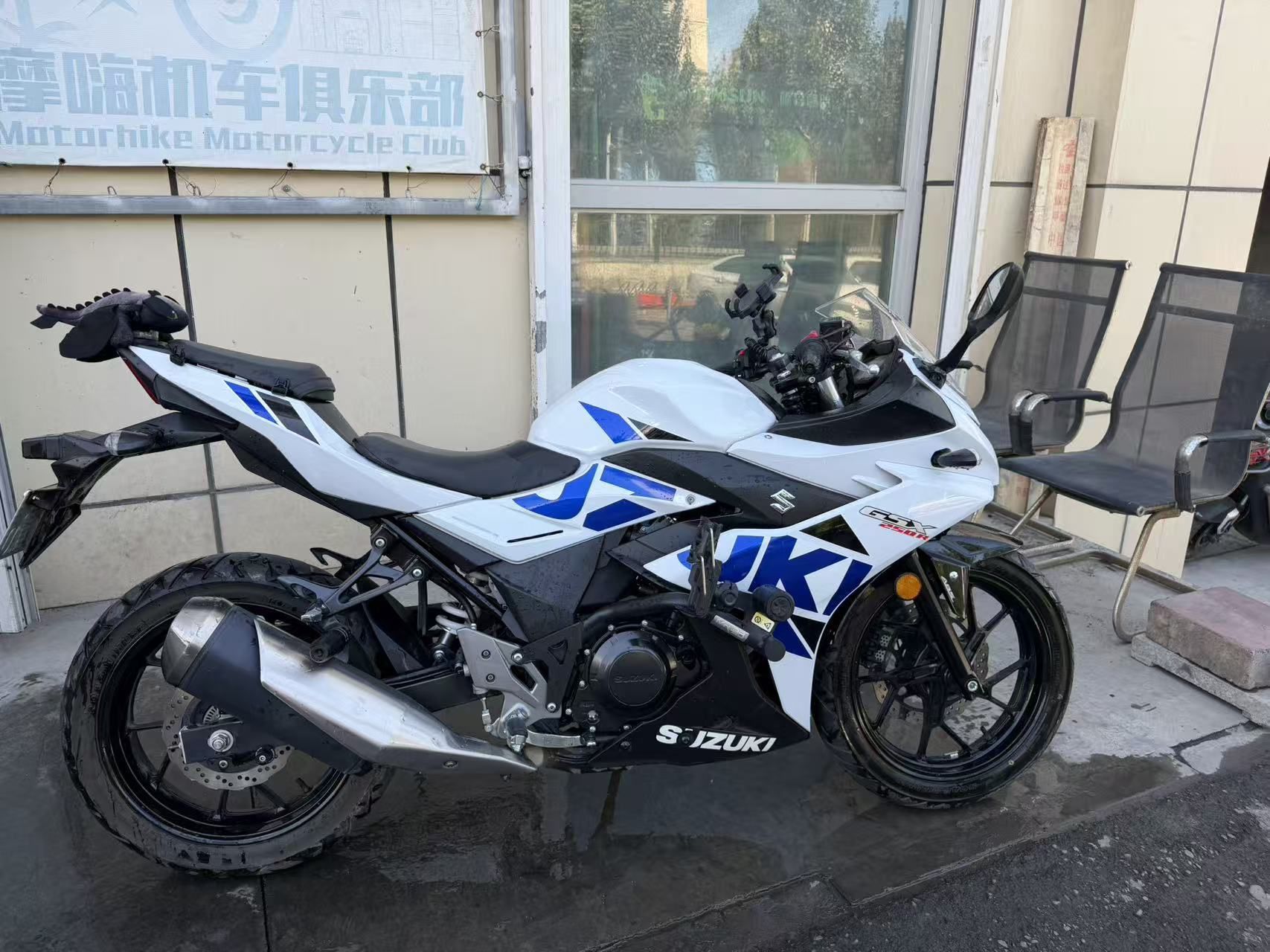豪爵铃木 GSX250R