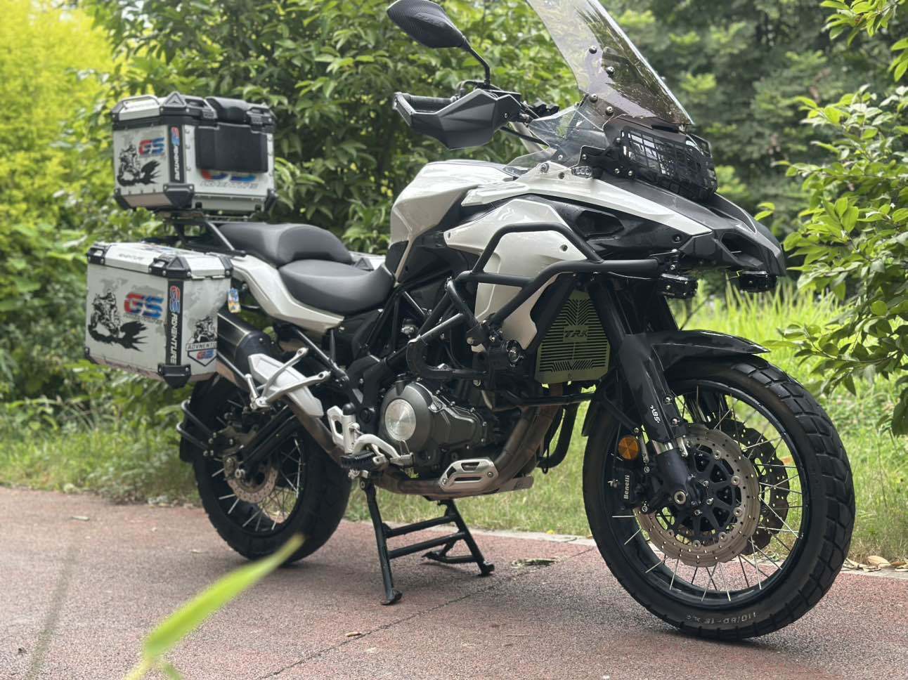 贝纳利 金鹏 TRK502