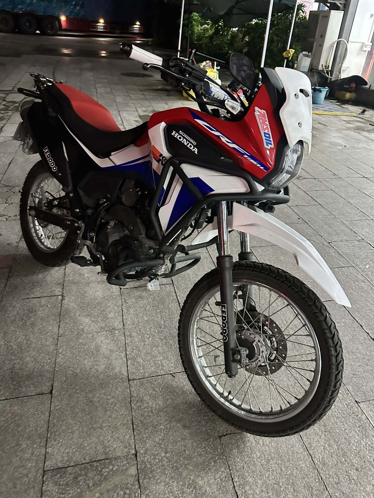 新大洲本田 CRF190L