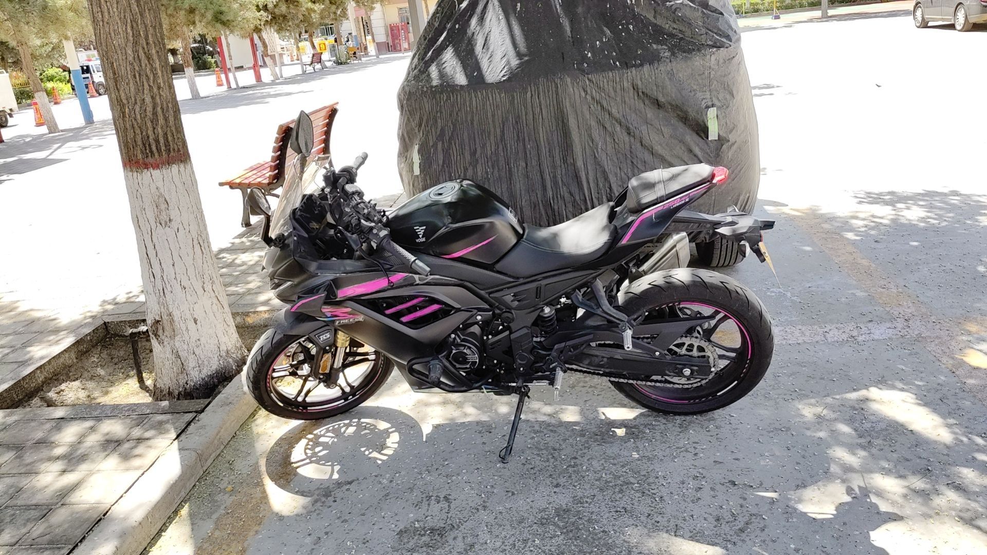 无极 250RR