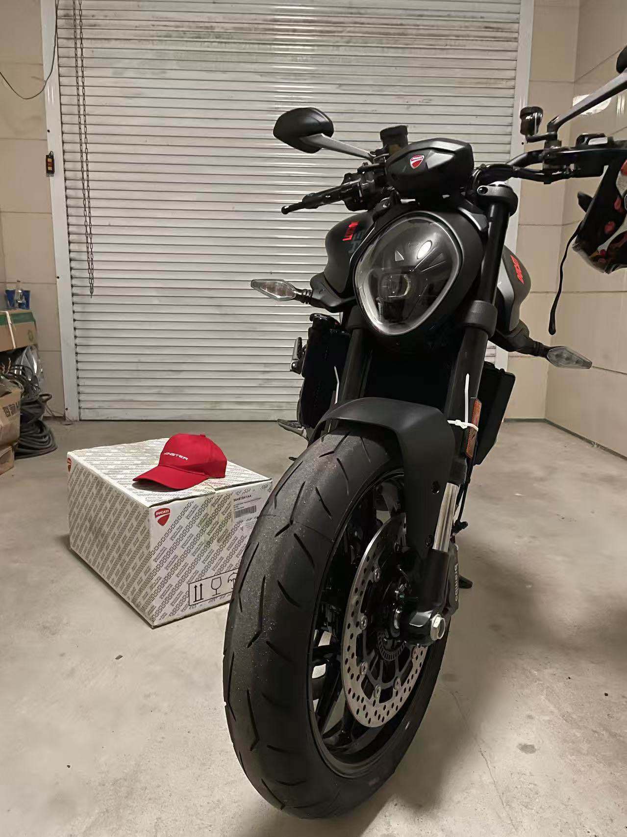 杜卡迪 Monster 950