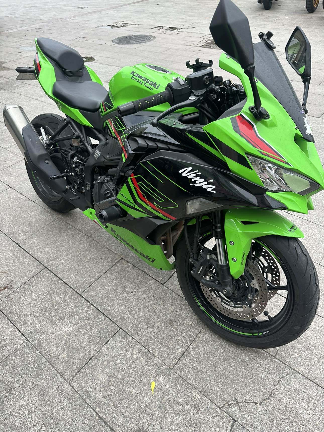 川崎 ZX-4R
