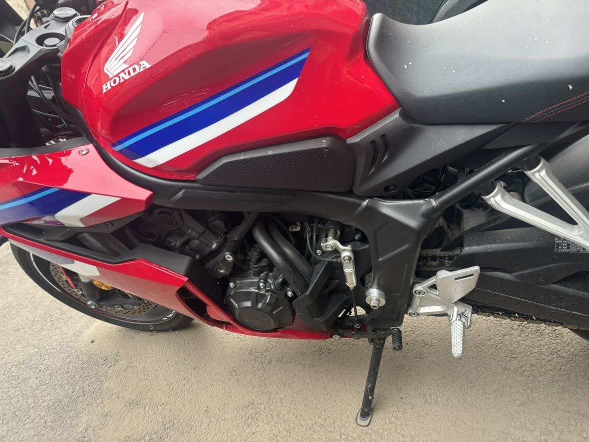 本田DREAMWING CBR650R