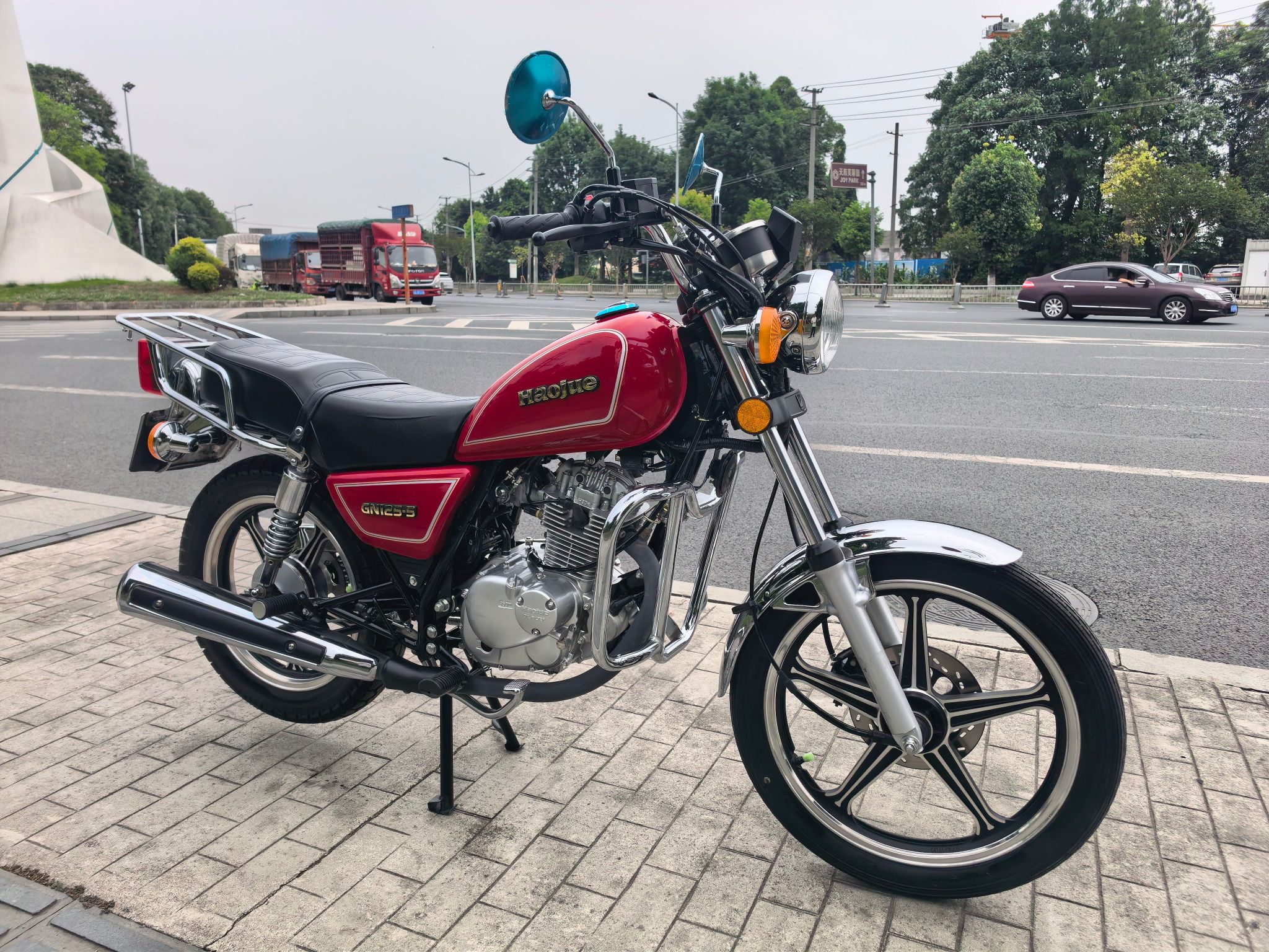 豪爵 GN125