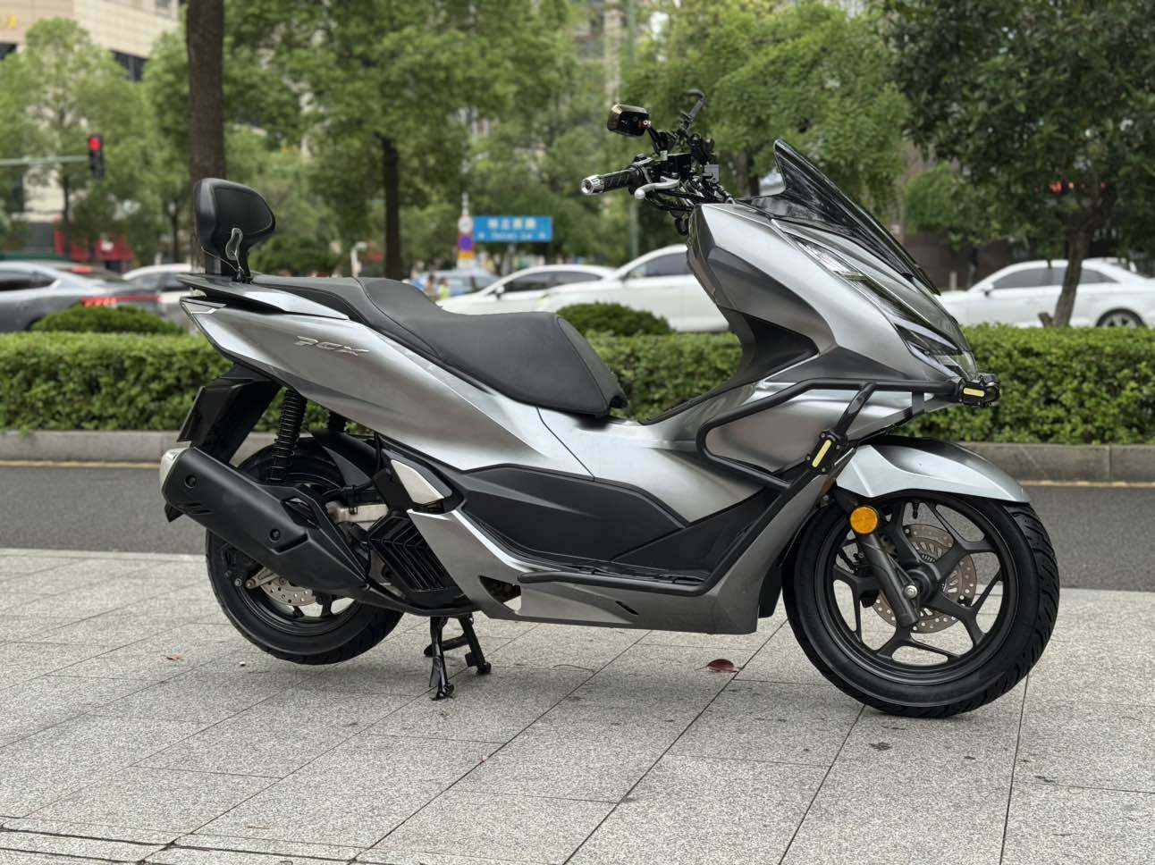 五羊本田 PCX
