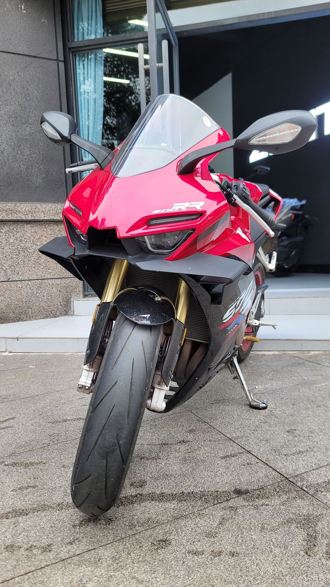 张雪机车 500RR