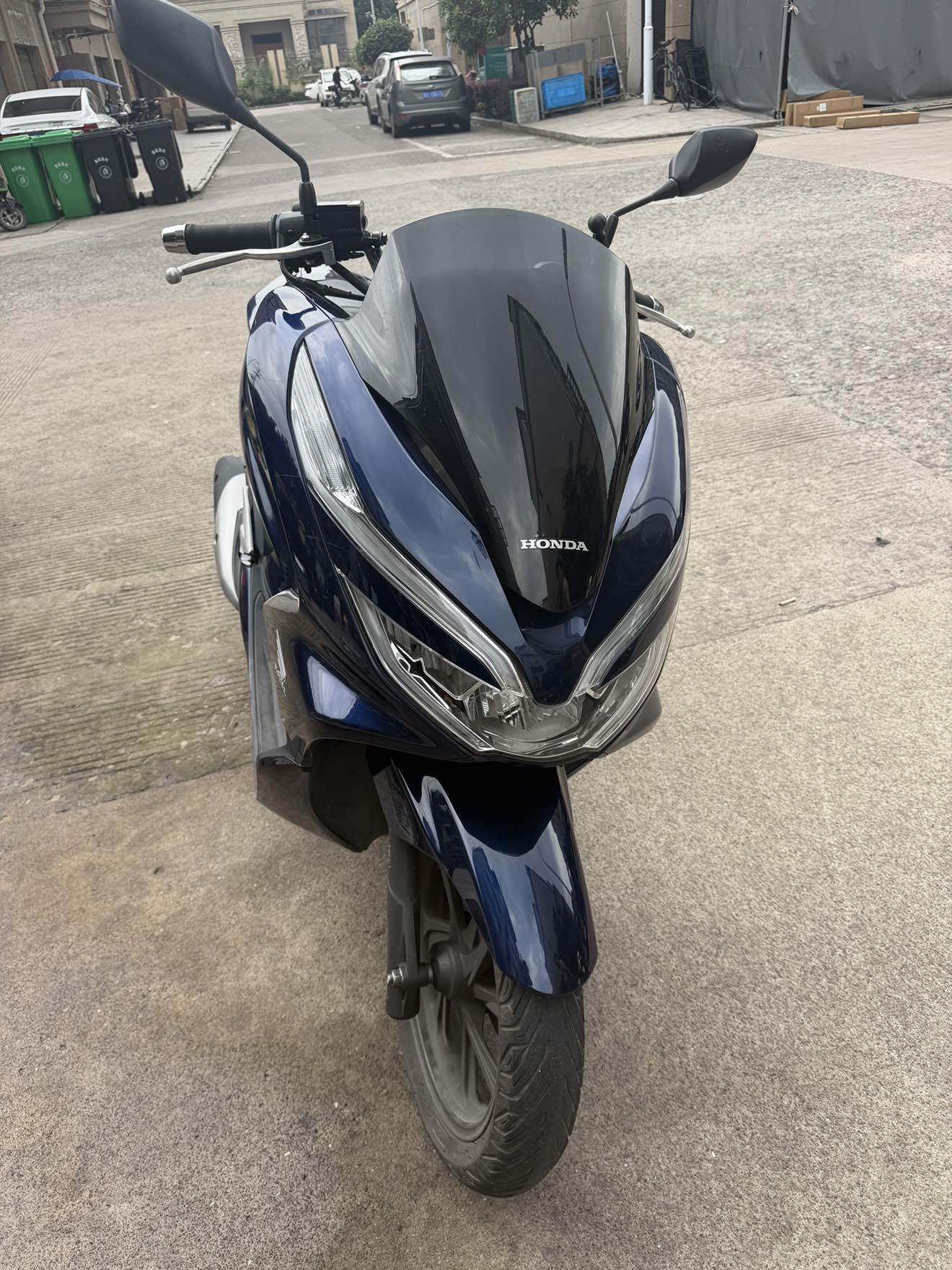 五羊本田 PCX