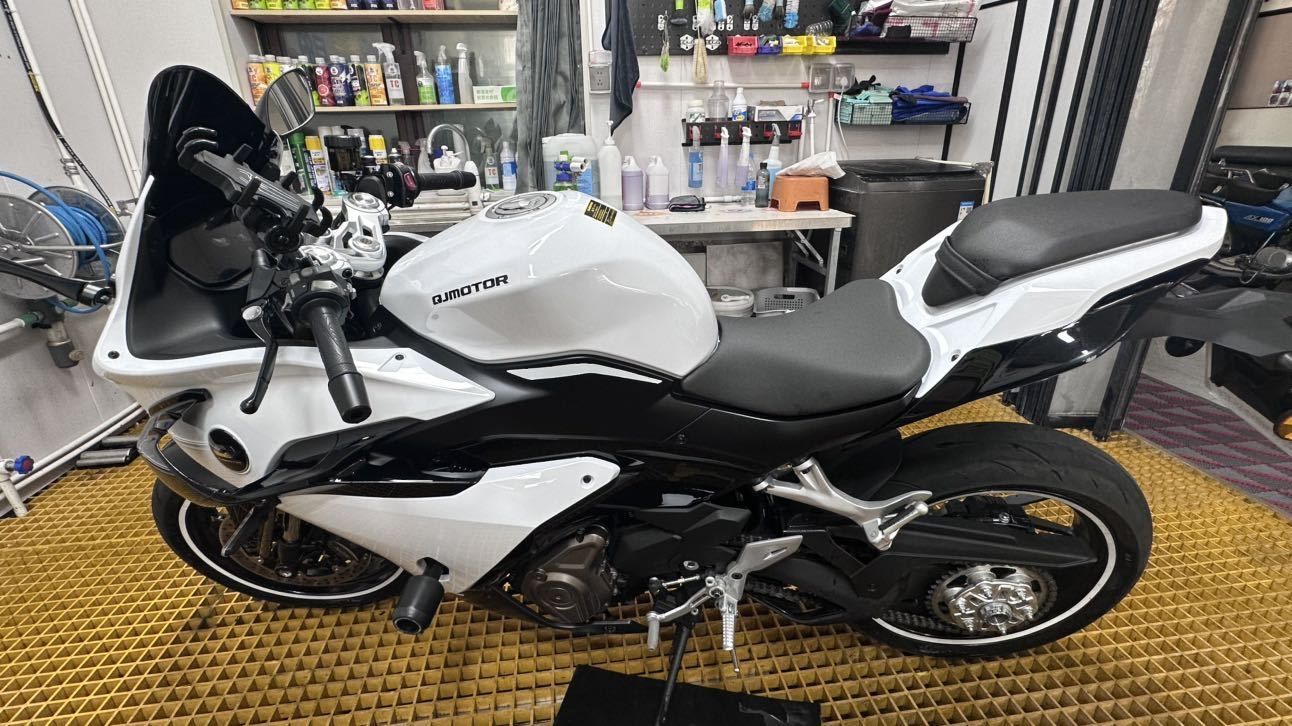 QJMOTOR 赛450