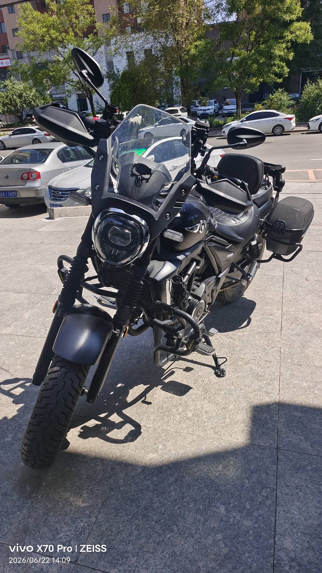 豪爵 TR300